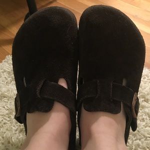 BIRKENSTOCK Brown Clogs